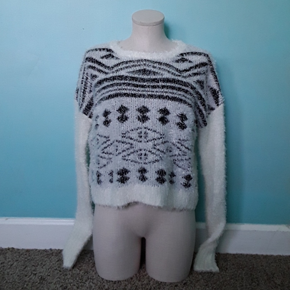 Patterned Fuzzy Long Sleeve Sweater